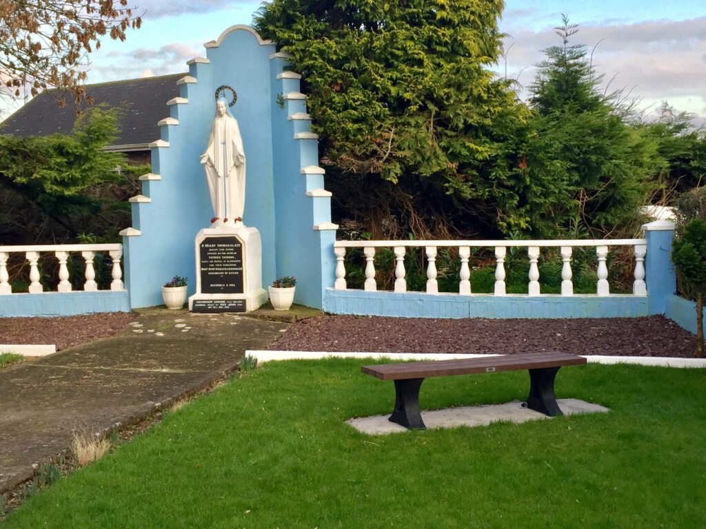 Benches And Seats 18